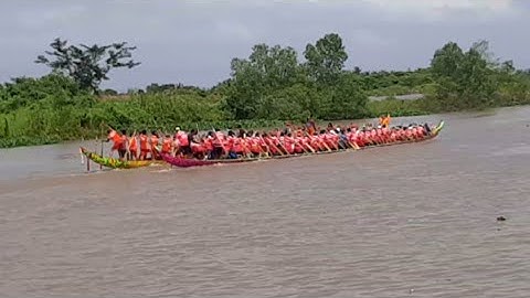 Hội Tụ Các Ghe Ngo Mạnh Thử Tốc Độ Trên Sông Maspero