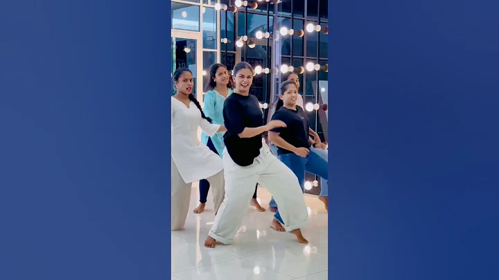 Come let's dance 🌟 #damithrisubasinghe #dance #damithri #dancer #trending