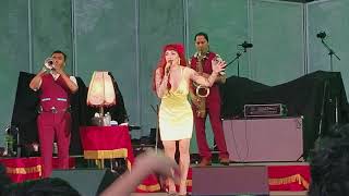 Mon Laferte - Si Una Vez Selena Cover (Hollywood Bowl)