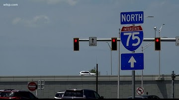 2 dead after wrong way crash