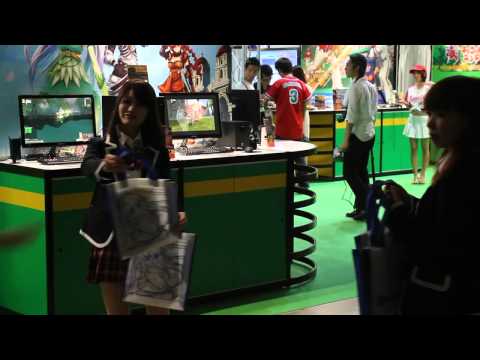 Video: Revengeance Tokyo Games Show Treileris Demonstrē Priekšniekus