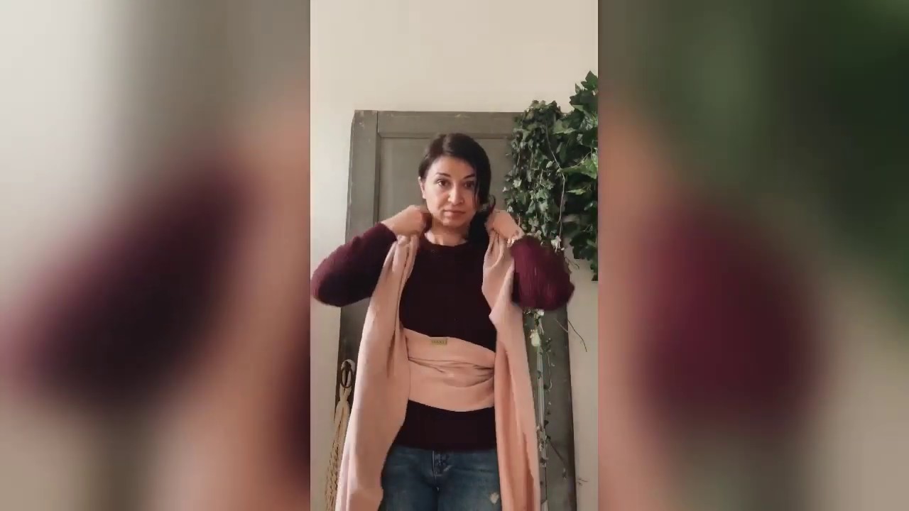 Come legare la fascia portabebè elastica Boba con pochi semplici passaggi.