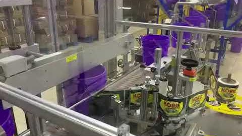 Auto sticker round bucket with handle side surface labeling machine  skilt