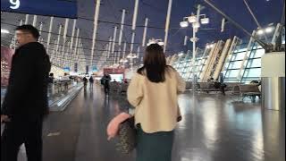 Shanghai-PuDong Airport \\ Airport Walking Tour \\ 4K Walking Tour
