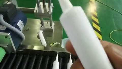 Automatic servo motor syringe labeling machine