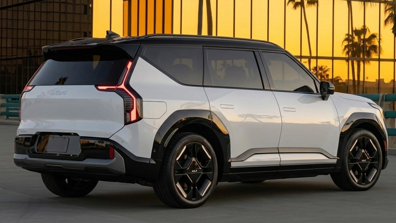 2027 기아 EV3 공개! 미래지향적 디자인부터 주행거리, 가격까지 총정리 | DMS Auto