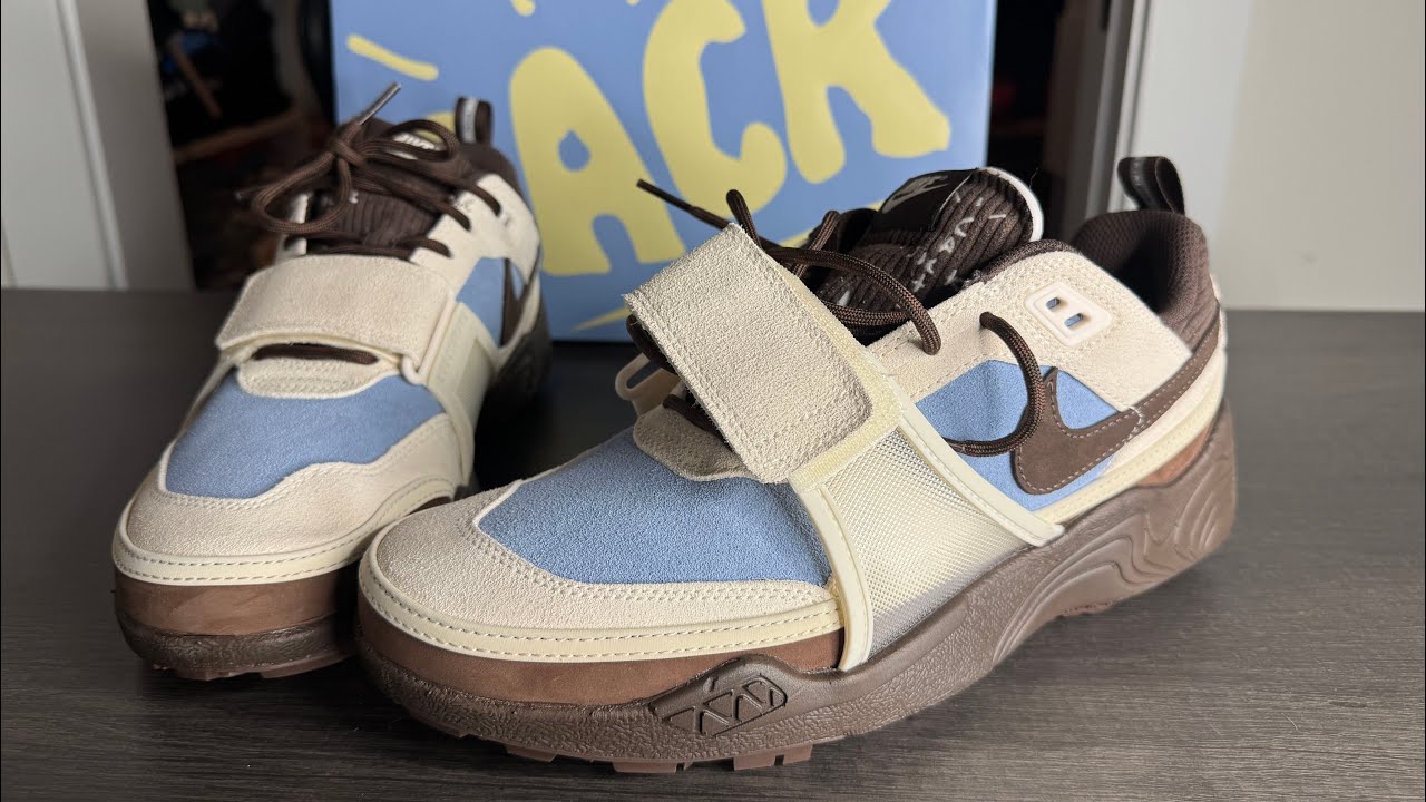 Travis Scott×Nike Zoom Field Jaxx Pale Ivory and Leche Blue Sold Out But Under Retail Travis Scott Nike Zoom Field Jaxx