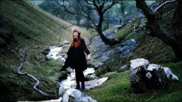 When The Light Falls And The Bear Sleeps - Emaline Delapaix (official lyric video)