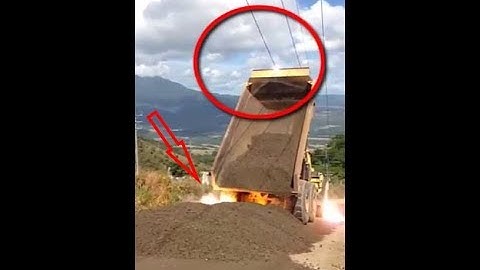 haute tension un camion explose accidentellement en touchant des filles