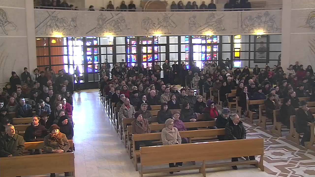 Iasi (catedrala): Liturghia din Duminica a 3-a din Postul Mare (8 martie 2015) defensa y justicia