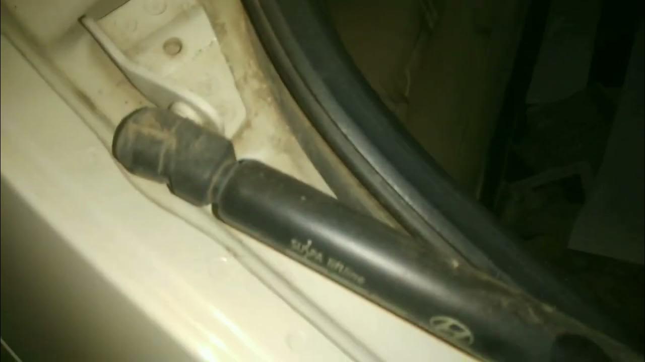 Hyundai i20 (2012 model) Gas Spring Replace Boot Shockers Change