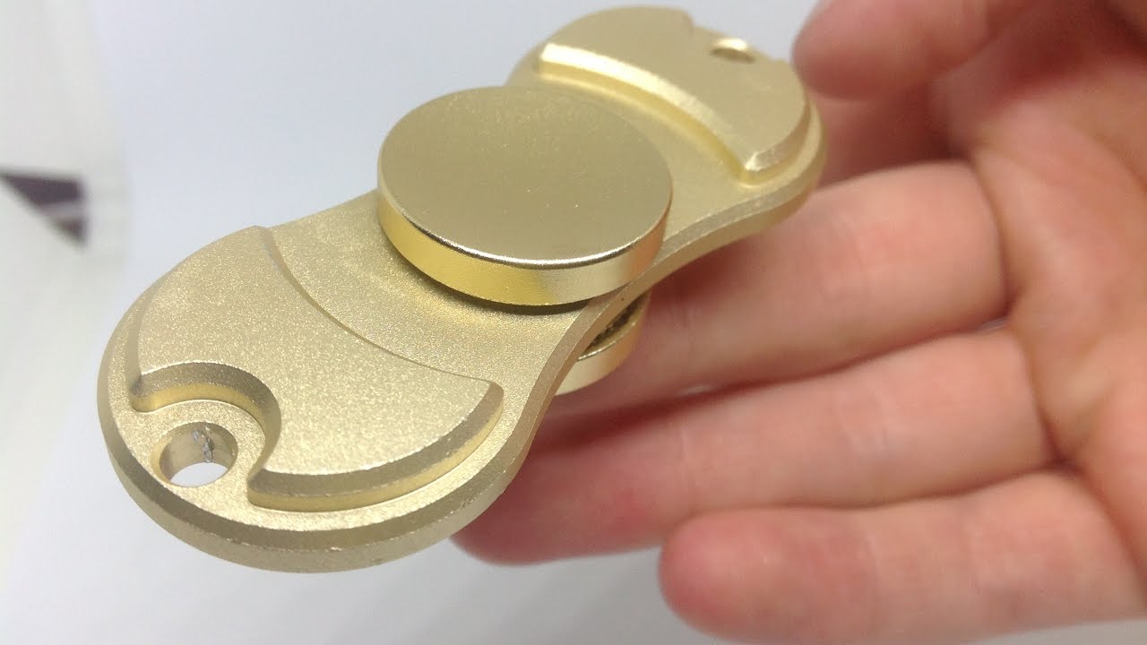 a gold fidget spinner