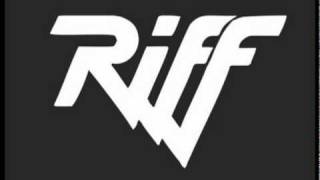 Riff- Rayo luminoso chords