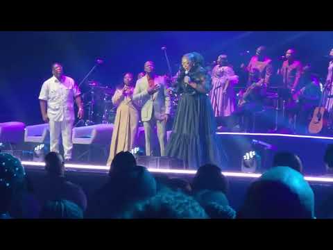 Ewe Uyaphila Kimi l Sindi Ntombela l Spirit of Praise 11 recording