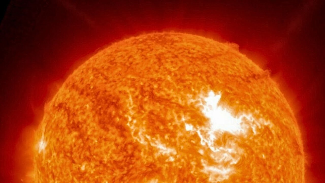 Sun Unleashes Strongest Flare of 2025, Disrupting Radio Communications
