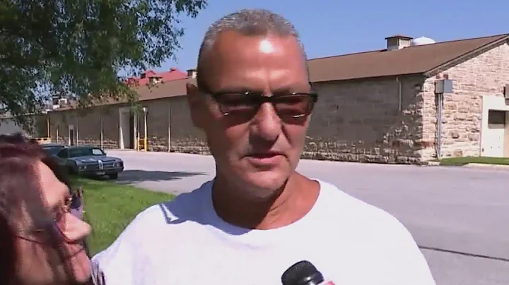 Nearly 30 years later, Frank Gable walks out of pr...