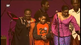 Video thumbnail of "Miriam Makeba - Pata Pata (Live at AVO Session (Basel) Switzerland - 2006)"