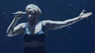 Robyn live Stockholm 2026 Dancing on my own Frontrowvideo