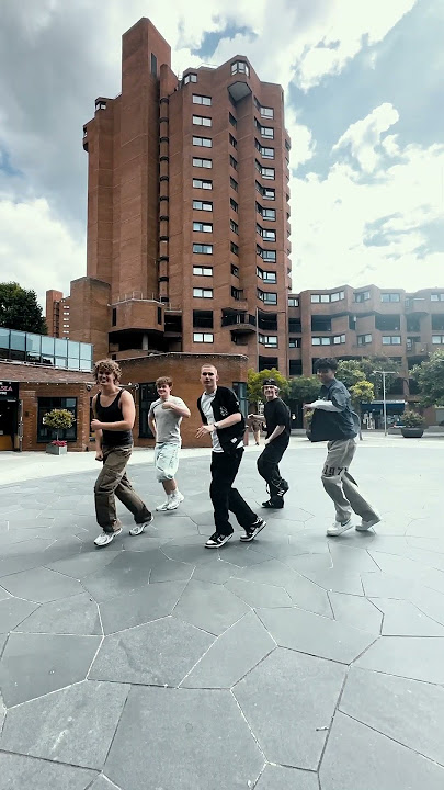 'Solar' in the Great British summer 🌦️🩵 xx James, Blaise, Dexter, Reese, Olly
