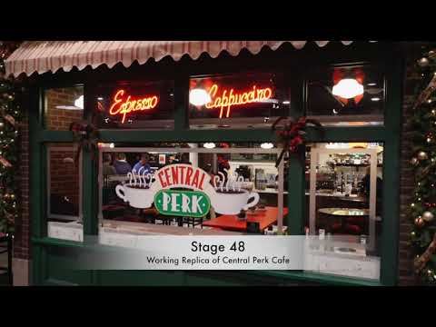 فيديو: مقهى فريندز سيفتتح في نيويورك