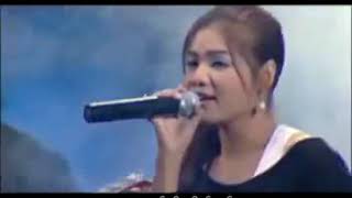 Tu Nyi Tat A Chit တူညီတဲ့အခ်စ္ /Shin Phone ရွင္ဖုန္း Myanmar Song