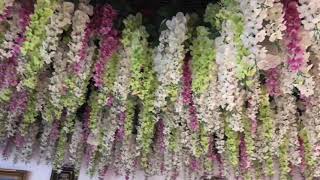 Flowers hanging in the ceiling / Jean Sanara #shorts #malayrestaurant