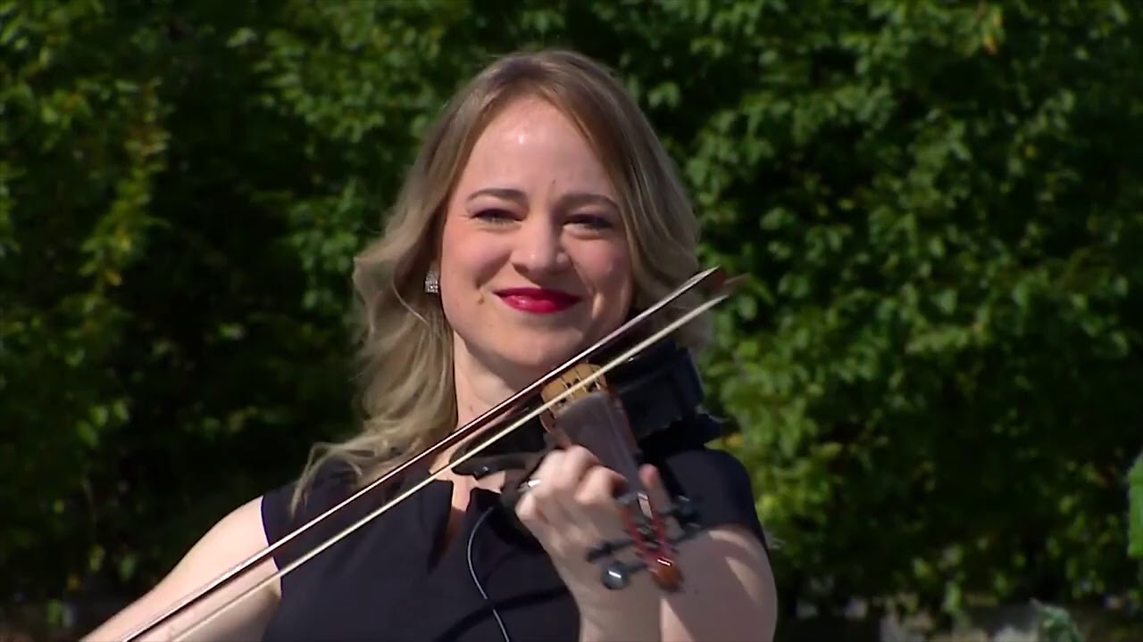 Jelena Urošević & Narodni ansambl RTS pod upravom Siniše Vićentijevića - Kolubarski vez