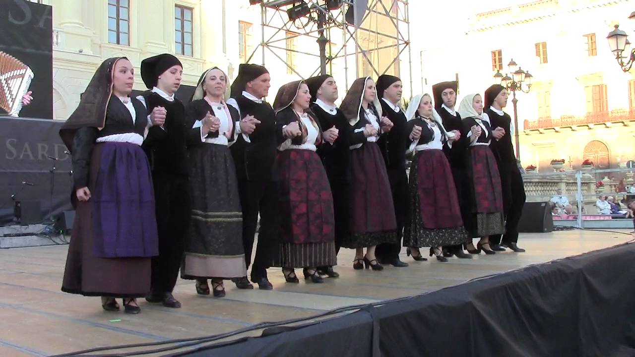 Gruppo folk pro loco Narbolia a Sa Cavalcada 2014