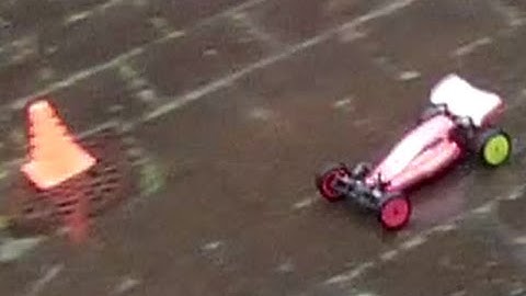 Practice with Losi TLR22 1.0