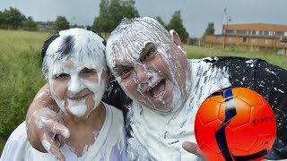 Omčo VS Mama - JOGURT PENALTY CHALLENGE