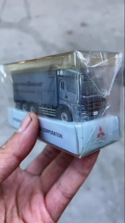 Diecast Mitsubishi Fuso Super Truck Model 1:10#shorts #reels #truck #viral #trending #fuso #diecast