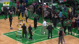 The Warriors notice the hoop was too high during pregame 🤦