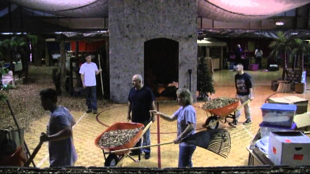 December 12, 2015 "Walk Thru Bethlehem" mulch day YouTube