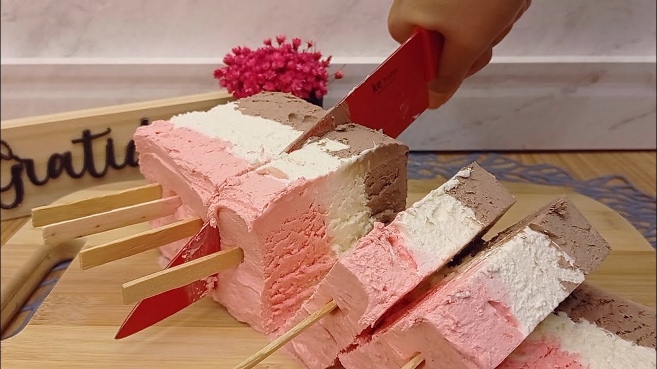 ✅Sem molde faça um sorvete napolitano no palito com 10 minutos e poucos ingredientes