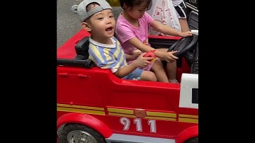 Xoài KAKOBI chơi trò chơi lái xe cứu hỏa cùng chị Táo, trải nghiệm lái xe cứu hỏa #shorts