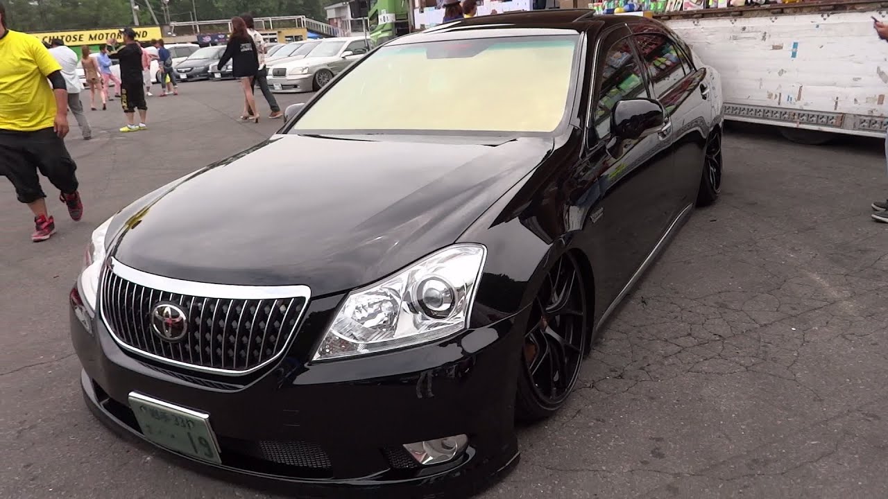 Toyota crown majesta s200