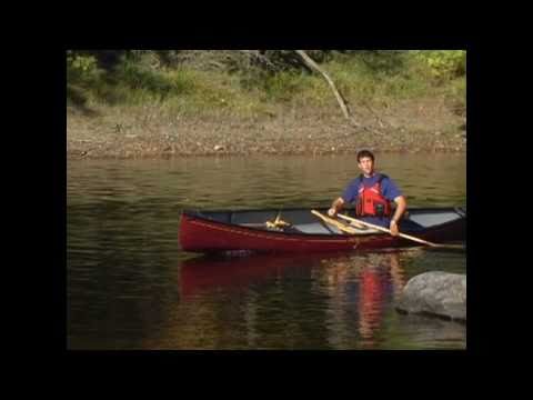 Video: Waar moet de zwaardere persoon in een kano zitten?