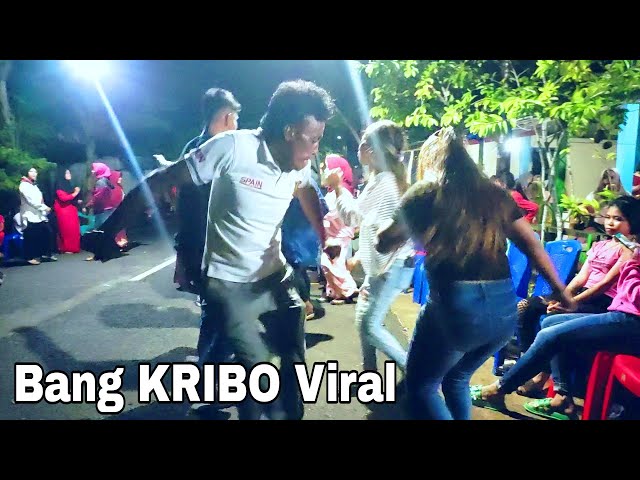 Fokus Baju Putih • Abang Kribo Bikin Cewe Baju Hitam Ketagihan Di Goyang • Viral | Wakatobi Musik class=