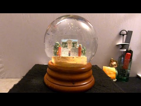 Ep. 193 - Nativity Light Snow Globe Repair - Water change