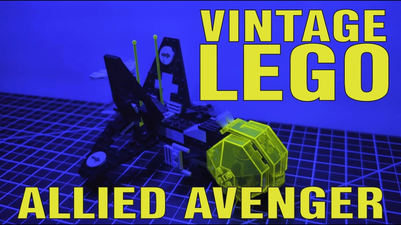 Vintage LEGO® Allied Avenger Builds Itself!