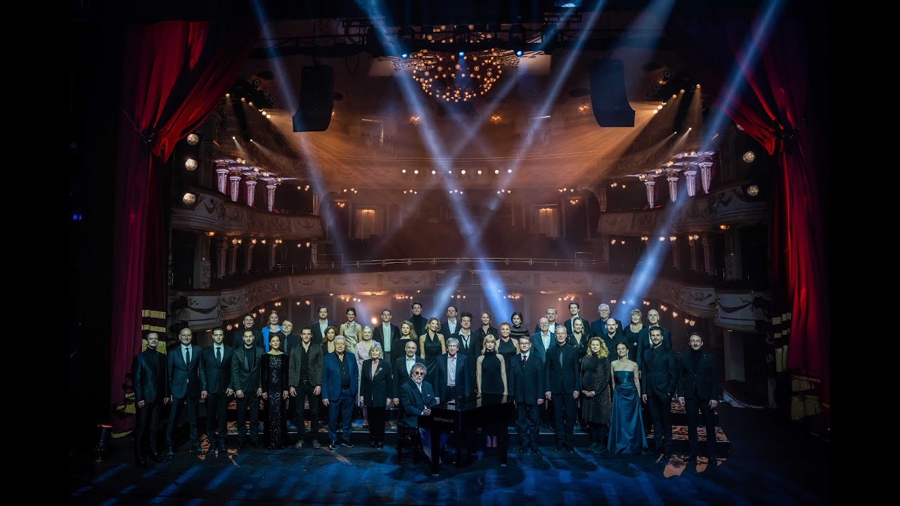 Szilveszteri Himnusz a 130 éves Vígszínház társulatával