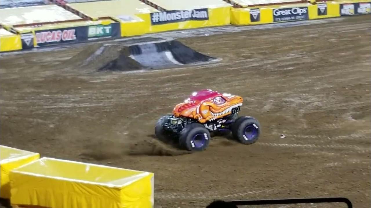 Monster Jam Landover Maryland FedEx Field Stadium Velociraptor (David