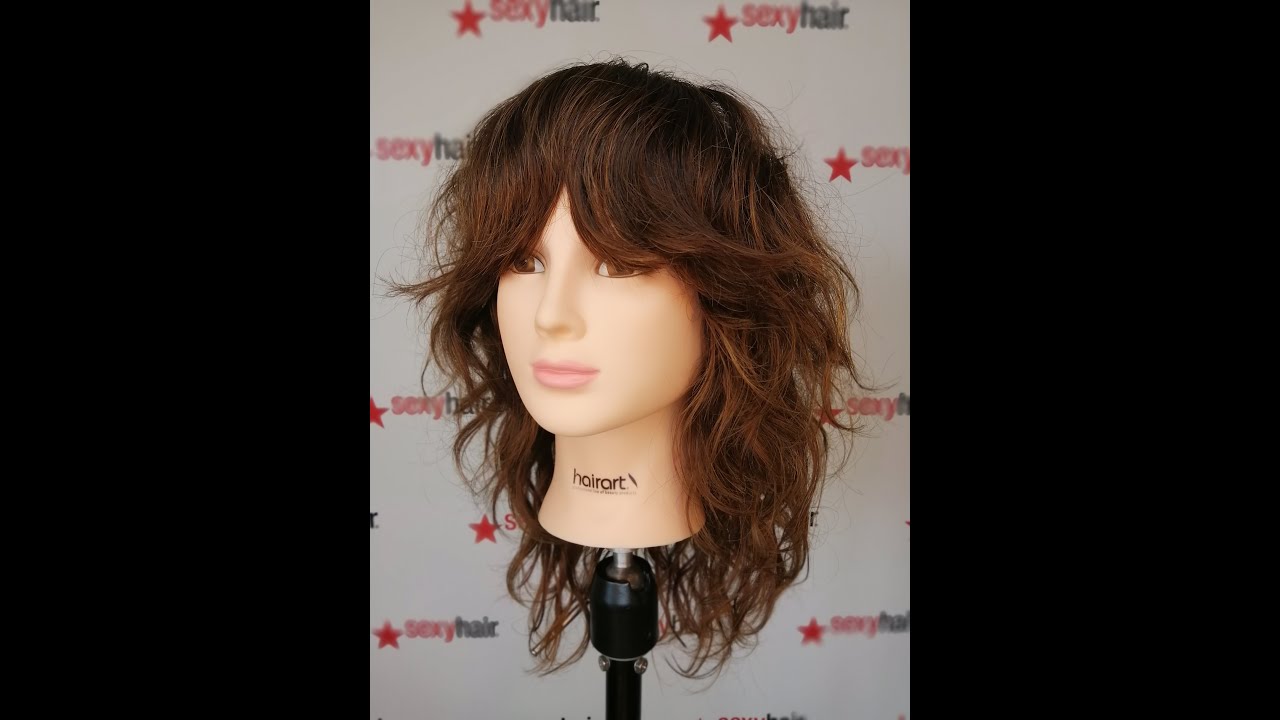 Shag Haircut con Estructura en Movimiento