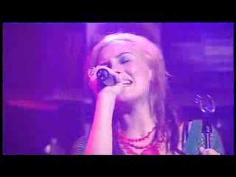 RocKwiz 12 duet; Ella Hopper & Troy Cassar-Daley