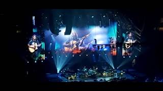 Hotel california & greatest hits tour 2020 toyota center, houston, tx
late founder and leader glenn frey's son - deacon, singing "take it
easy" on stage with...