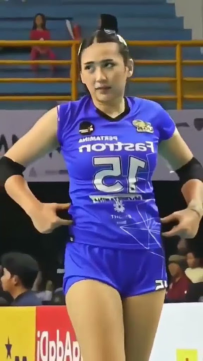 yolla yuliana buka celanyanya hot