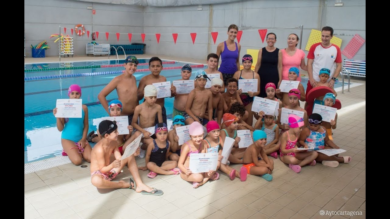 70 pequeños y mayores de La Aljorra participan en la campaña de natación de verano noticias de ultima hora