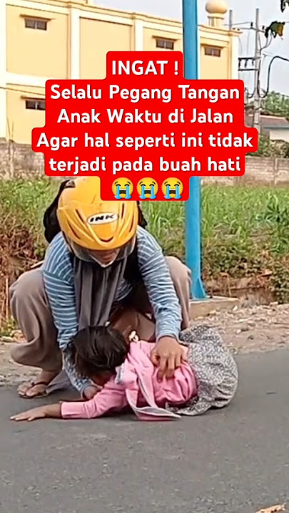 GUBRAKKK❗KETAMPOL SEPEDA, ASAL NYEBRANG JALAN #kecelakaan #tragedi #vidioshort #vidioviral #vidio