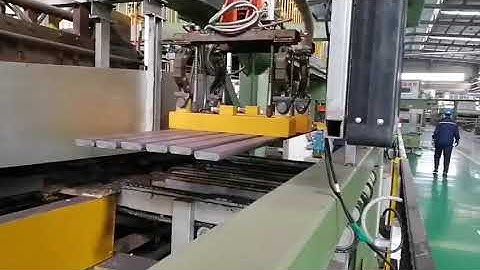 Magnetic Grippers on Robotic Gantry System Handling Steel Tube Row | HVR MAG