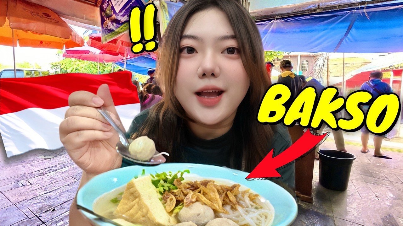 Девушка-китаянка впервые попробовала баксо в Джакарте, Индонезия 🇮🇩 Невероятная индонезийская ули...